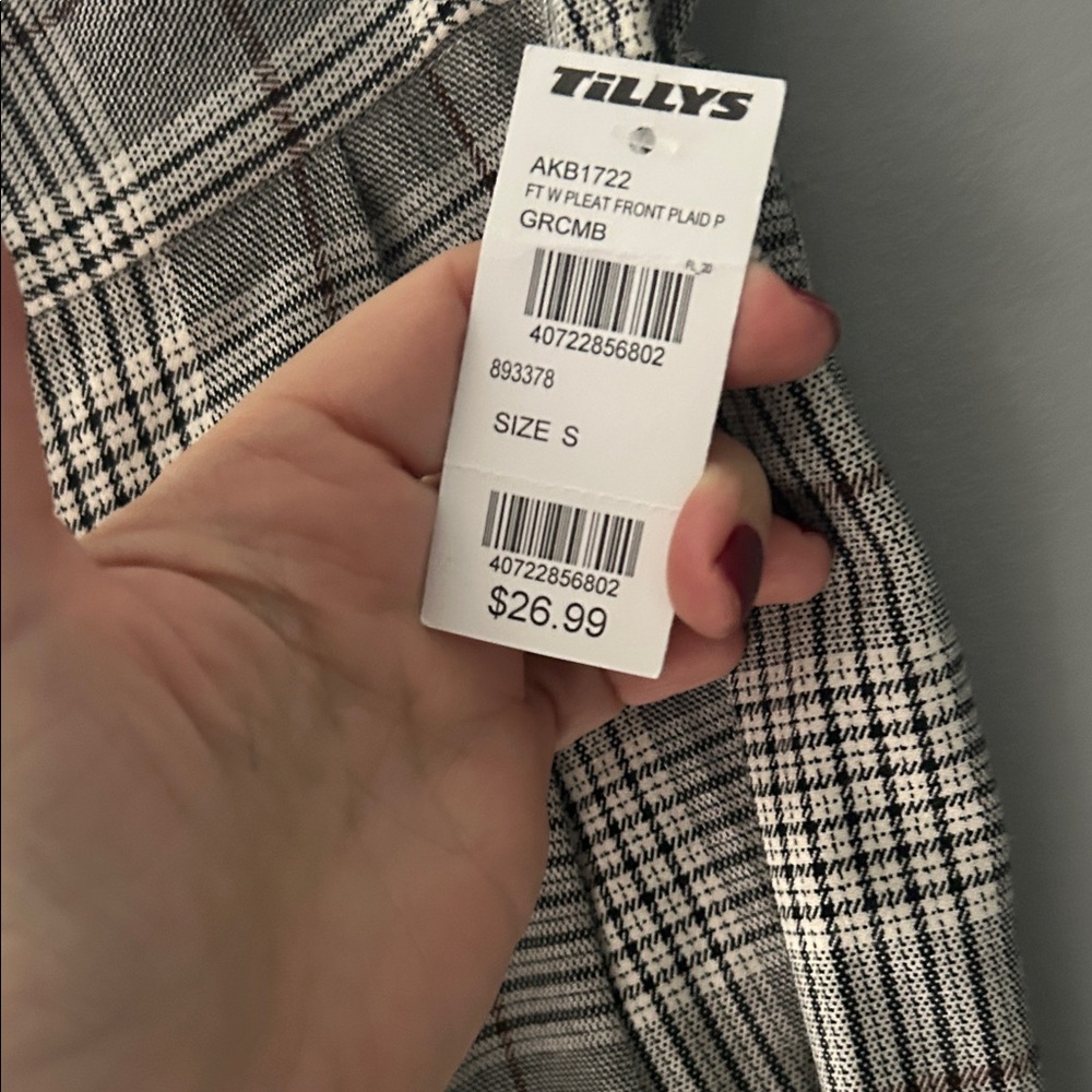 Tilly's Women's Black and Gray Plaid Straight Leg Pants - Picture 3 of 5